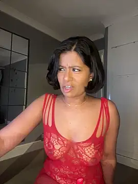 RoseMelanie online show from March 7, 2025, 8:00 pm