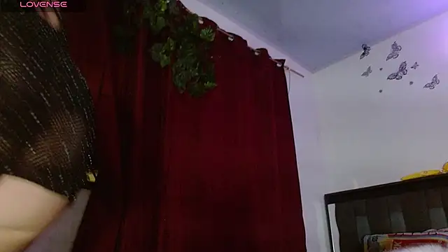 DULCE ZOE online show from February 24, 2026, 7:09 am