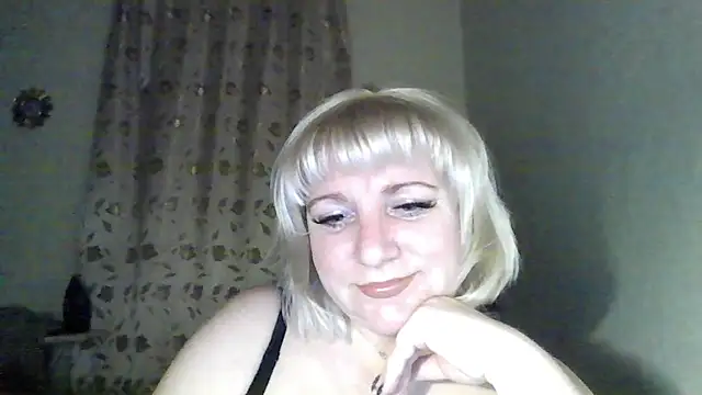 Snapshot of MeilomaWesa chatting on February 5, 2026, 6:48 pm MeilomaWesa online show from February 5, 2026, 6:48 pm