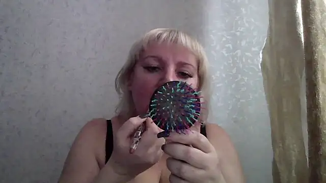 Snapshot of MeilomaWesa chatting on February 7, 2026, 1:30 pm MeilomaWesa online show from February 7, 2026, 1:30 pm