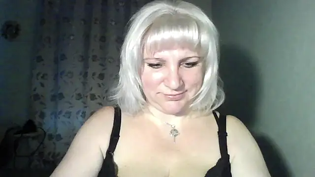 Snapshot of MeilomaWesa chatting on December 18, 2025, 12:31 pm MeilomaWesa online show from December 18, 2025, 12:31 pm