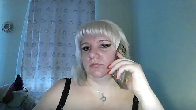 Snapshot of MeilomaWesa chatting on December 22, 2025, 10:48 am MeilomaWesa online show from December 22, 2025, 10:48 am