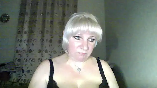 Snapshot of MeilomaWesa chatting on November 25, 2025, 5:02 pm MeilomaWesa online show from November 25, 2025, 5:02 pm