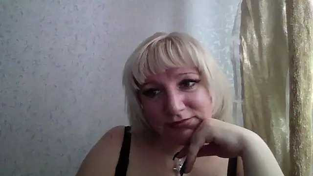 Snapshot of MeilomaWesa chatting on February 1, 2026, 10:02 am MeilomaWesa online show from February 1, 2026, 10:02 am