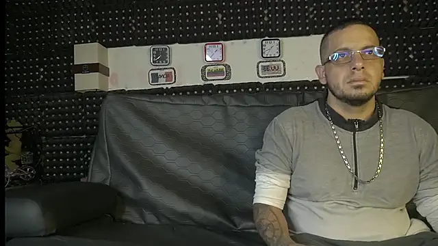 Snapshot of Dulce_yors chatting on February 12, 2025, 6:40 pm Dulce yors online show from February 12, 2025, 6:40 pm