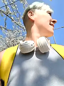 DarleenHot online show from April 17, 2026, 10:18 am