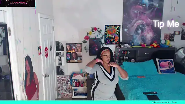 Snapshot of temptressbeauty24 chatting on November 5, 2025, 4:04 am temptressbeauty24 online show from November 5, 2025, 4:04 am