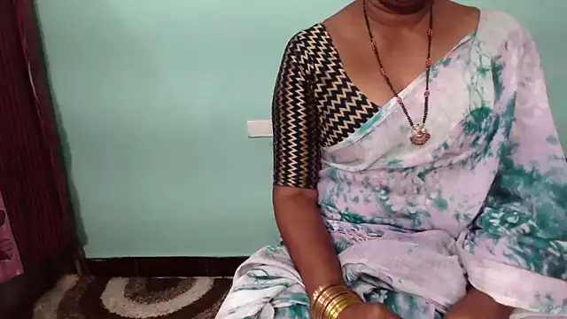 Snapshot of shrutitelugu69 chatting on November 28, 2025, 5:18 am shrutitelugu69 online show from November 28, 2025, 5:18 am