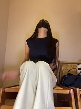 Snapshot of Asia-Lynn chatting on March 25, 2026, 10:58 am Asia-Lynn online show from March 25, 2026, 10:58 am