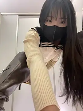 Snapshot of Asia-Lynn chatting on January 15, 2026, 11:35 am Asia-Lynn online show from January 15, 2026, 11:35 am