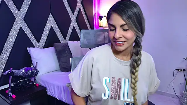 Snapshot of blonde_cat15 chatting on November 27, 2025, 2:12 am blonde cat15 online show from November 27, 2025, 2:12 am