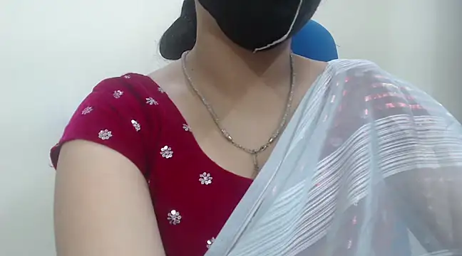 Lovely Siri 23 online show from March 20, 2025, 7:04 pm