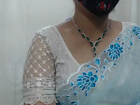 Lovely Siri 23 online show from December 4, 2025, 7:18 am