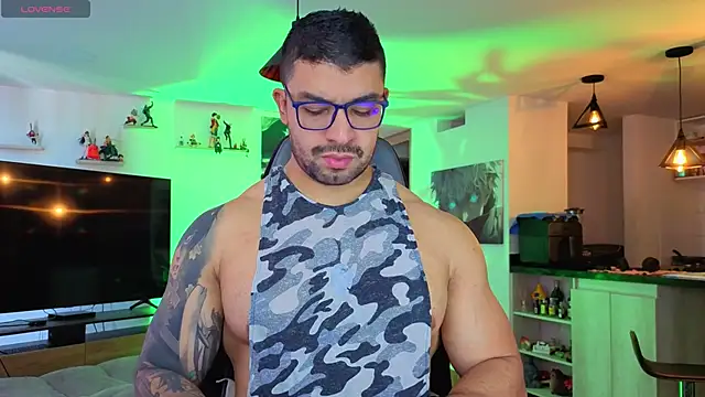 Michael Diamond online show from November 2, 2025, 6:35 pm