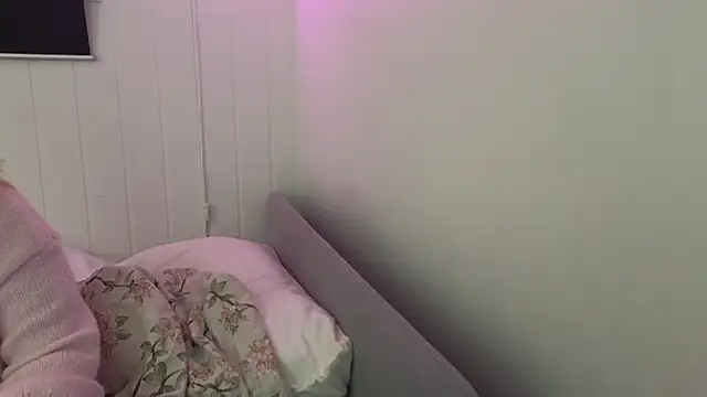 lilleambi online show from January 3, 2025, 9:36 pm