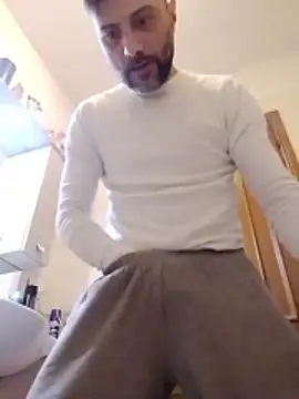 Snapshot of coppiasenzacensura chatting on December 16, 2025, 5:55 am coppiasenzacensura online show from December 16, 2025, 5:55 am