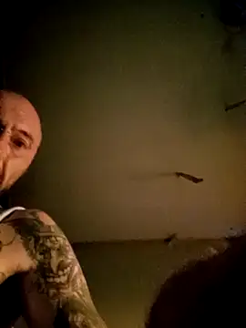 PIercingBoy38 online show from November 16, 2025, 2:05 am