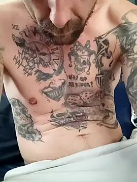 PIercingBoy38 online show from September 9, 2025, 1:42 pm