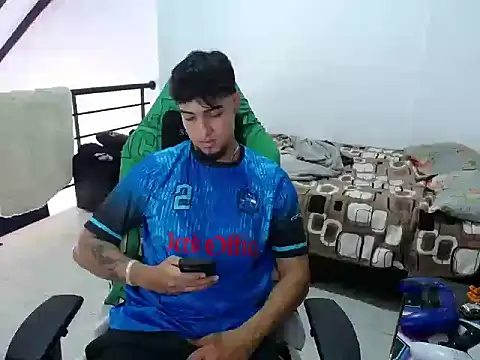 Snapshot of matias_bianco chatting on March 1, 2026, 9:15 pm matias bianco online show from March 1, 2026, 9:15 pm