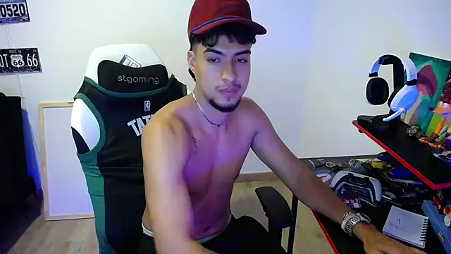 Snapshot of matias_bianco chatting on November 29, 2025, 3:50 am matias bianco online show from November 29, 2025, 3:50 am