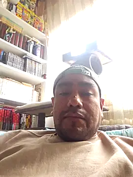 Motherandson online show from March 4, 2026, 9:50 am