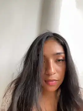 Snapshot of Bellafr chatting on December 24, 2024, 6:17 pm Bellafr online show from December 24, 2024, 6:17 pm