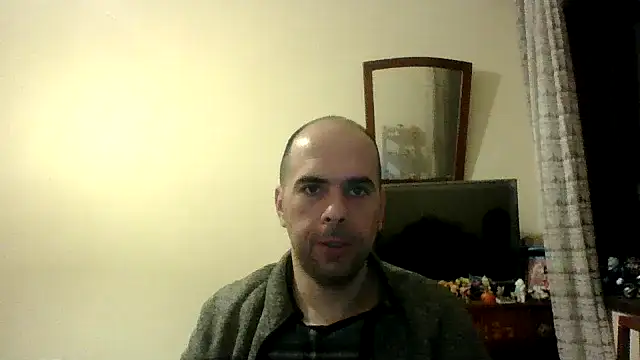 Snapshot of sstrasser chatting on December 23, 2024, 12:14 am sstrasser online show from December 23, 2024, 12:14 am