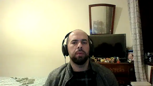 Snapshot of sstrasser chatting on February 15, 2025, 12:37 am sstrasser online show from February 15, 2025, 12:37 am