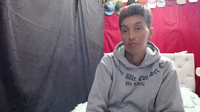 anyu1306 online show from February 8, 2026, 3:21 pm