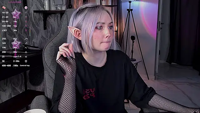 Snapshot of ReiYosimoto chatting on January 11, 2026, 4:14 pm ReiYosimoto online show from January 11, 2026, 4:14 pm