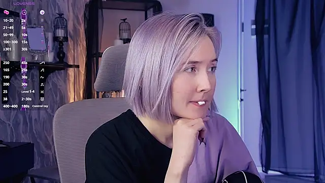 Snapshot of ReiYosimoto chatting on January 9, 2026, 8:27 pm ReiYosimoto online show from January 9, 2026, 8:27 pm