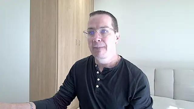 Snapshot of BrettJ81 chatting on June 6, 2026, 9:47 am BrettJ81 online show from June 6, 2026, 9:47 am