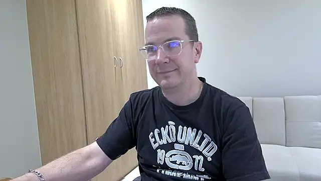 BrettJ81 online show from April 9, 2026, 2:12 pm