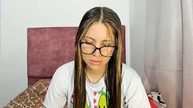 Snapshot of gabygoodgirl chatting on December 5, 2025, 1:05 am gabygoodgirl online show from December 5, 2025, 1:05 am