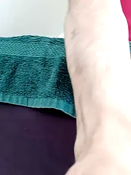 JOHANNA9MOI02 online show from April 8, 2026, 1:34 pm