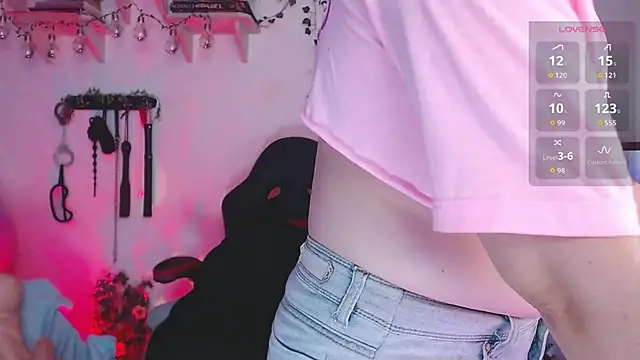 Eve Blue77 online show from April 11, 2026, 3:47 am