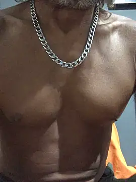 Snapshot of kvr27 chatting on December 22, 2025, 1:39 am kvr27 online show from December 22, 2025, 1:39 am