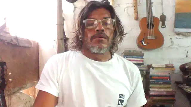 Snapshot of kvr27 chatting on April 21, 2026, 12:45 pm kvr27 online show from April 21, 2026, 12:45 pm