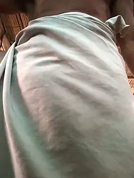 Snapshot of kvr27 chatting on February 15, 2026, 12:04 pm kvr27 online show from February 15, 2026, 12:04 pm