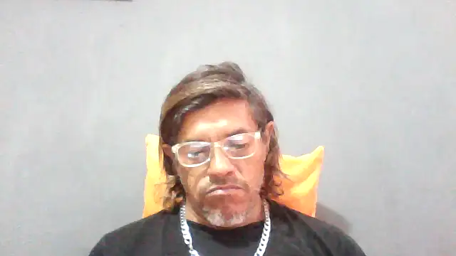 Snapshot of kvr27 chatting on May 13, 2026, 12:23 pm kvr27 online show from May 13, 2026, 12:23 pm
