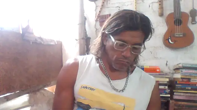 Snapshot of kvr27 chatting on May 1, 2026, 9:31 pm kvr27 online show from May 1, 2026, 9:31 pm