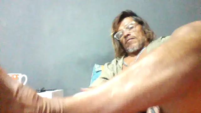 Snapshot of kvr27 chatting on May 17, 2026, 1:49 am kvr27 online show from May 17, 2026, 1:49 am