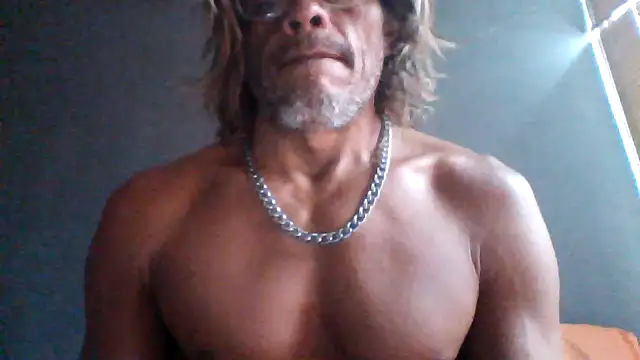 Snapshot of kvr27 chatting on May 16, 2026, 12:37 pm kvr27 online show from May 16, 2026, 12:37 pm