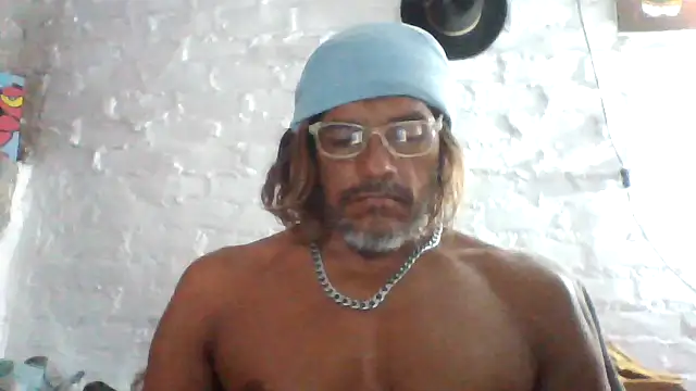 Snapshot of kvr27 chatting on May 26, 2026, 10:52 pm kvr27 online show from May 26, 2026, 10:52 pm