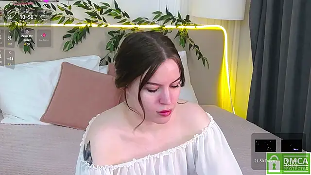 AmaliaBell online show from October 29, 2025, 1:10 pm