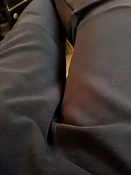 Snapshot of u_wan_me chatting on October 31, 2025, 10:56 am u wan me online show from October 31, 2025, 10:56 am