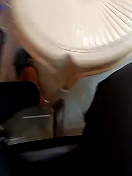 Snapshot of u_wan_me chatting on December 2, 2025, 10:39 am u wan me online show from December 2, 2025, 10:39 am