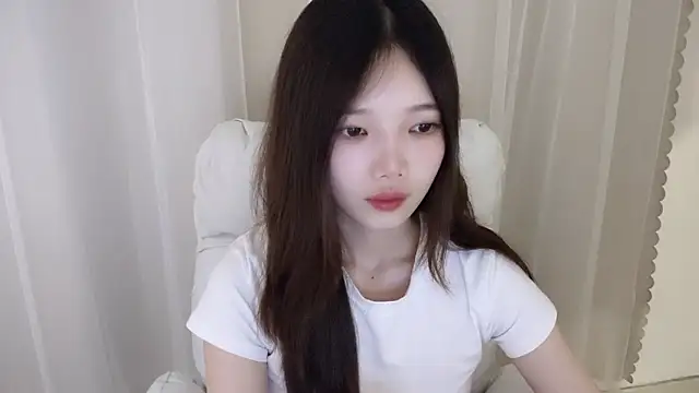 Snapshot of Doki-- chatting on March 2, 2025, 5:52 pm Doki-- online show from March 2, 2025, 5:52 pm