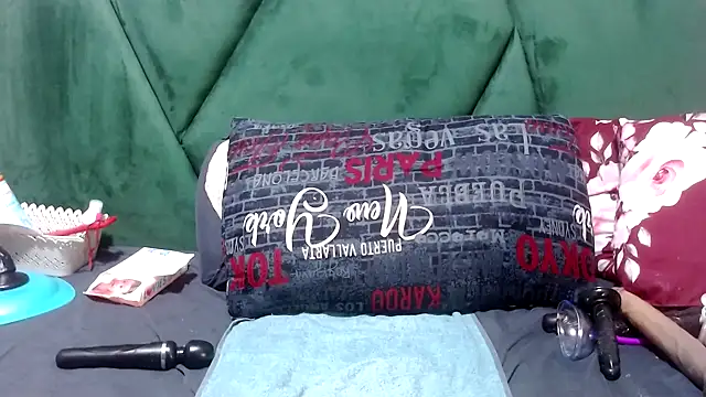 Snapshot of graciousxxx chatting on April 4, 2026, 7:15 am graciousxxx online show from April 4, 2026, 7:15 am