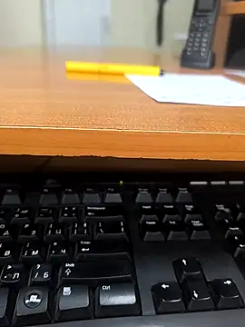 Snapshot of Azzzazzzelll chatting on September 26, 2025, 9:49 am Azzzazzzelll online show from September 26, 2025, 9:49 am